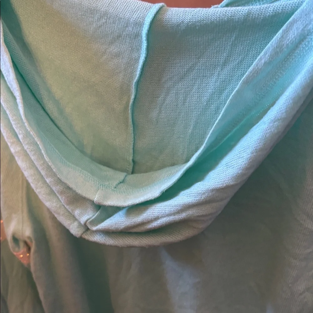 SO stylish mint